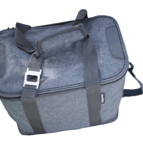 CLEVERMADE Tahoe Soft-Sided Collapsible
21.12 Quart Cooler - Picture 5 of 6